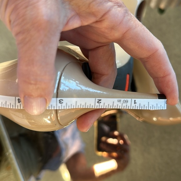 7.5 Rockport Nuetral Heel - Picture 5 of 5